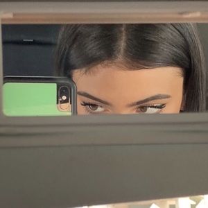 Meet your Posher, Joyce